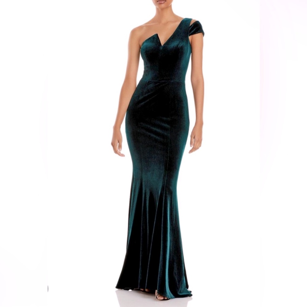 AQUA FORMAL LIKE NEW GREEN VELVET ONE SHOULDER MAXI GOWN SIZE 4